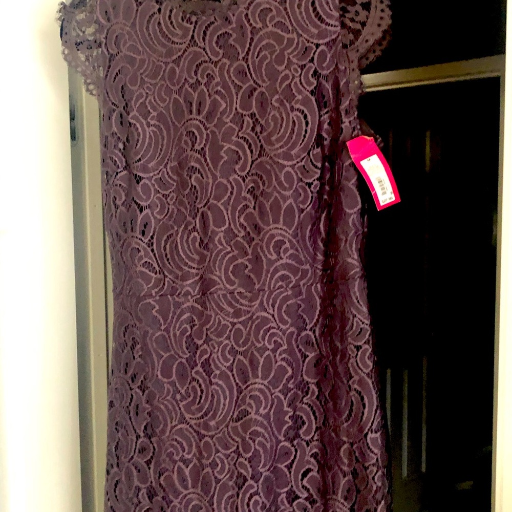 Beautiful plum lace over nude lining - BNWT “Med”